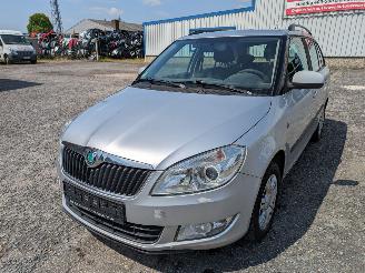 Vrakbiler auto Skoda Fabia 1.2 2012/3