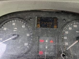 Opel Vivaro 1.9 CDTI picture 18