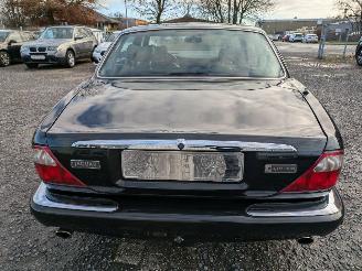 Jaguar XJ 3.2 V8 picture 6