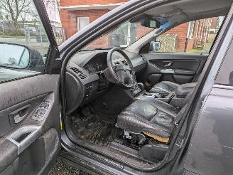 Volvo Xc-90 2.4 picture 9