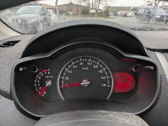 Suzuki Celerio 1.0 picture 13
