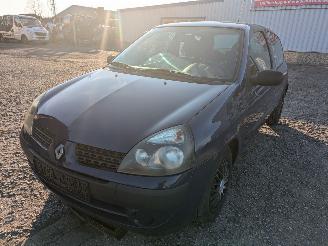 Purkuautot passenger cars Renault Clio 1.2 2002/8