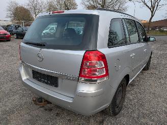 Opel Zafira 1.9 CDTI picture 5