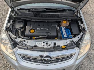 Opel Zafira 1.9 CDTI picture 15