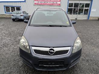Opel Zafira 1.6 picture 2