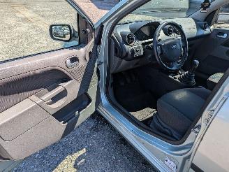 Ford Fiesta 1.4 picture 9