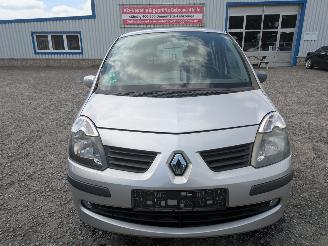Renault Modus 1.6 picture 2