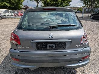 Peugeot 206+ 1.4 picture 6
