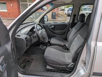 Opel Combo 1.6 picture 10