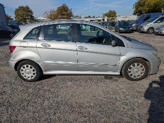 Mercedes B-klasse 200 245 picture 4