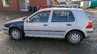 Volkswagen Golf  picture 9