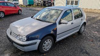 Vrakbiler auto Volkswagen Golf  1997/12
