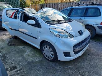 Peugeot 107  picture 1