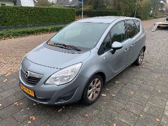 Opel Meriva 1.4 cosmo picture 3
