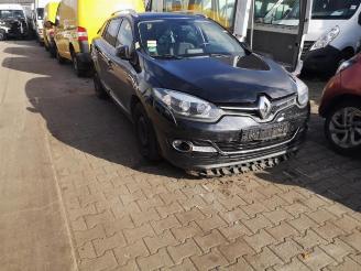 Vrakbiler auto Renault Mégane Megane III Grandtour (KZ), Combi 5-drs, 2008 / 2016 1.2 16V TCE 130 2014/0