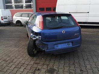 Vrakbiler auto Fiat Grande Punto Grande Punto (199), Hatchback, 2005 1.4 2009/4