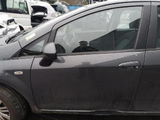 Fiat Grande Punto Grande Punto (199), Hatchback, 2005 1.4 picture 12
