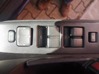 Mazda 5 5 (CR19), MPV, 2004 / 2010 2.0 CiDT 16V Normal Power picture 5