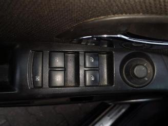Chevrolet Cruze Cruze (305), Hatchback, 2010 / 2015 1.8 16V VVT picture 6