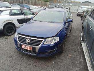 Vrakbiler auto Volkswagen Passat Passat Variant (3C5), Combi, 2005 / 2010 1.9 TDI 2008/5