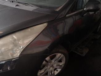 Peugeot 5008 5008 I (0A/0E), MPV, 2009 / 2017 1.6 THP 16V picture 12