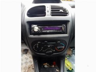 Peugeot 206 206 CC (2D), Cabrio, 2000 / 2007 1.6 16V picture 8