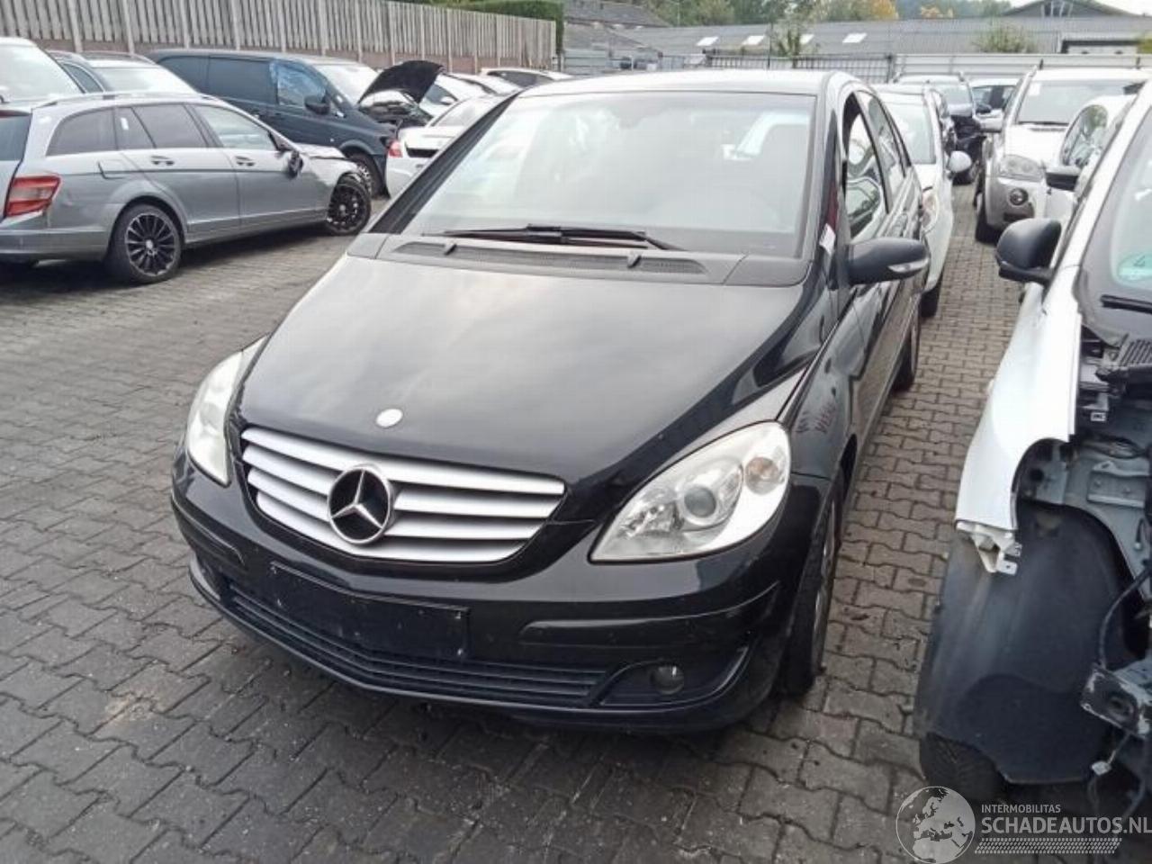 Mercedes B-klasse B (W245), Hatchback, 2005 / 2011 2.0 B-180 CDI 16V