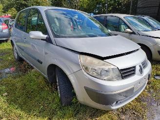 Vrakbiler auto Renault Scenic 1.6-16V Privilège Luxe 2006/10