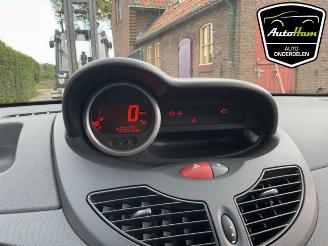 Renault Twingo Twingo II (CN), Hatchback 3-drs, 2007 / 2014 1.2 16V picture 13
