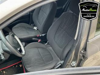 Kia Picanto Picanto (TA), Hatchback, 2011 / 2017 1.0 12V picture 19