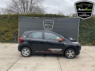 Vrakbiler auto Kia Picanto Picanto (JA), Hatchback, 2017 1.0 DPi 12V 2023/6