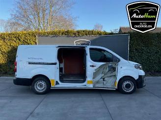 Dezmembrări autoturisme Toyota ProAce ProAce, Van, 2016 1.6 D-4D 95 16V Worker 2019/6