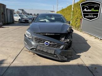 Volvo V-60 V60 I (FW/GW), Combi, 2010 / 2018 2.0 D4 16V picture 3
