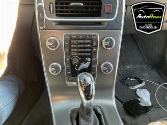 Volvo V-60 V60 I (FW/GW), Combi, 2010 / 2018 2.0 D4 16V picture 16