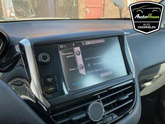 Peugeot 208 208 I (CA/CC/CK/CL), Hatchback, 2012 / 2019 1.4 16V picture 25