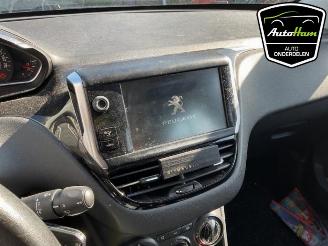 Peugeot 208 208 I (CA/CC/CK/CL), Hatchback, 2012 / 2019 1.2 Vti 12V PureTech 82 picture 12