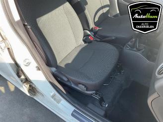 Mitsubishi Space-star Space Star (A0), Hatchback, 2012 1.2 12V picture 30