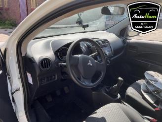 Mitsubishi Space-star Space Star (A0), Hatchback, 2012 1.0 12V picture 14