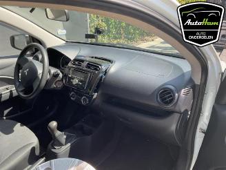 Mitsubishi Space-star Space Star (A0), Hatchback, 2012 1.0 12V picture 13