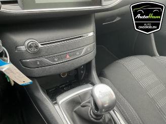 Peugeot 308 308 SW (L4/L9/LC/LJ/LR), Combi 5-drs, 2014 / 2021 1.6 BlueHDi 120 picture 20