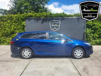 Vrakbiler auto Toyota Avensis Avensis Wagon (T27), Combi, 2008 / 2018 1.8 16V VVT-i 2015/11