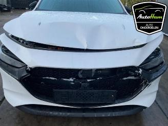 Mazda 3 3 Sport (BP), Hatchback, 2018 2.0 SkyActiv-X M Hybrid 16V picture 4