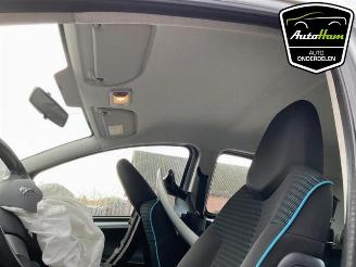 Peugeot 107 107, Hatchback, 2005 / 2014 1.0 12V picture 16