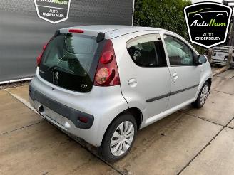 Peugeot 107 107, Hatchback, 2005 / 2014 1.0 12V picture 8