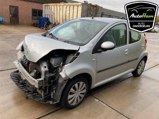 Peugeot 107 107, Hatchback, 2005 / 2014 1.0 12V picture 4