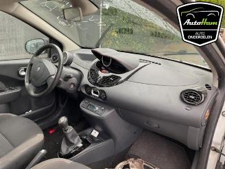 Renault Twingo Twingo II (CN), Hatchback 3-drs, 2007 / 2014 1.2 16V picture 15