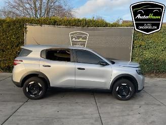 Vrakbiler auto Opel Frontera Frontera (OV24), SUV, 2024 Electric 44/54 kWh 2025/8