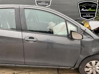 Toyota Yaris Yaris III (P13), Hatchback, 2010 / 2020 1.0 12V VVT-i picture 11