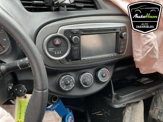 Toyota Yaris Yaris III (P13), Hatchback, 2010 / 2020 1.0 12V VVT-i picture 14