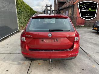 Skoda Octavia Octavia Combi (5EAC), Combi 5-drs, 2012 / 2020 1.0 TSI 12V picture 9